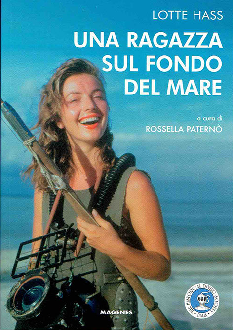 Lotte hass. una ragazza sul fondo del mare